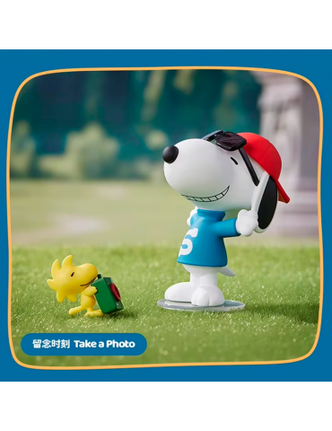 Peanuts Travel Buddy Snoopy - 1 Figura al Azar