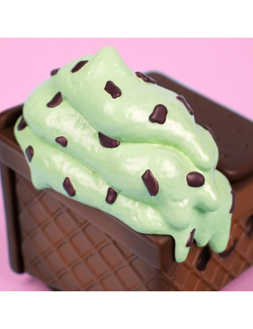 100% Soft Mint Chip Dumpster Ice Cream Vinyl Figure